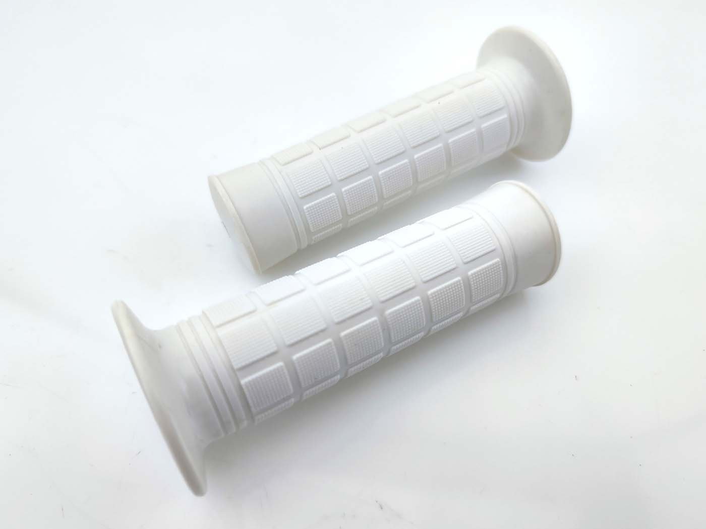 Rubber Grip White 22/24mm 110mm